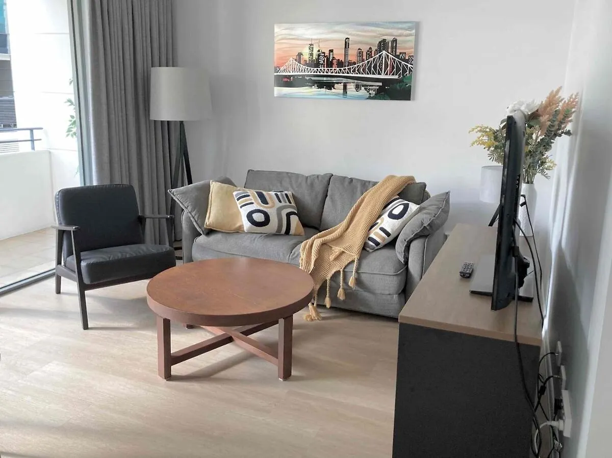 Apartment City Centre Comfort, Style And Accessibility Brisbane Australia